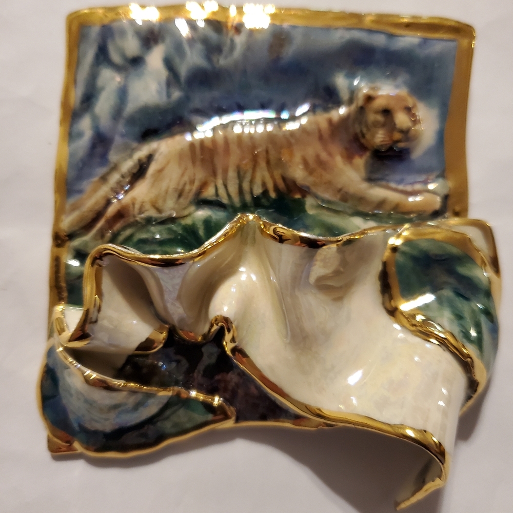 Tiger Brooch. Ceramic, custom made